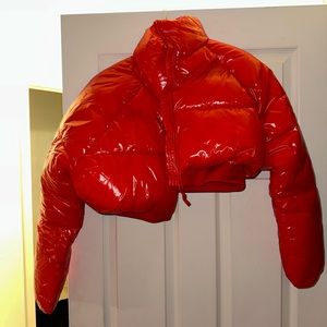 Zara Crop Puffer Jacket Size L